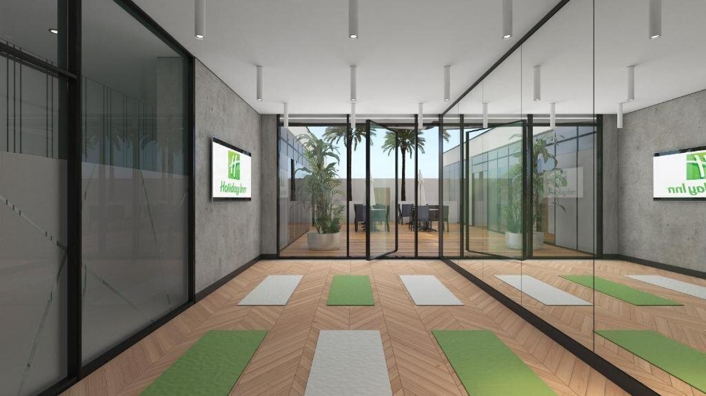 Территория Holiday Inn Business Bay 4*