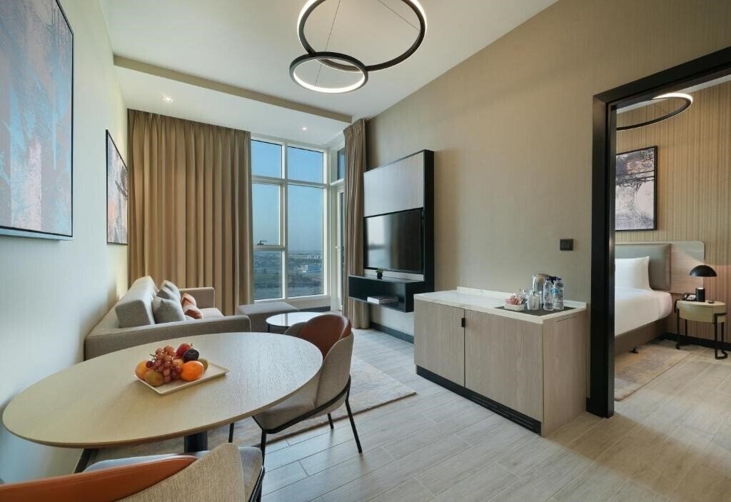 Панорама Damac Hills 2 Hotel Edge By Rotana 3*
