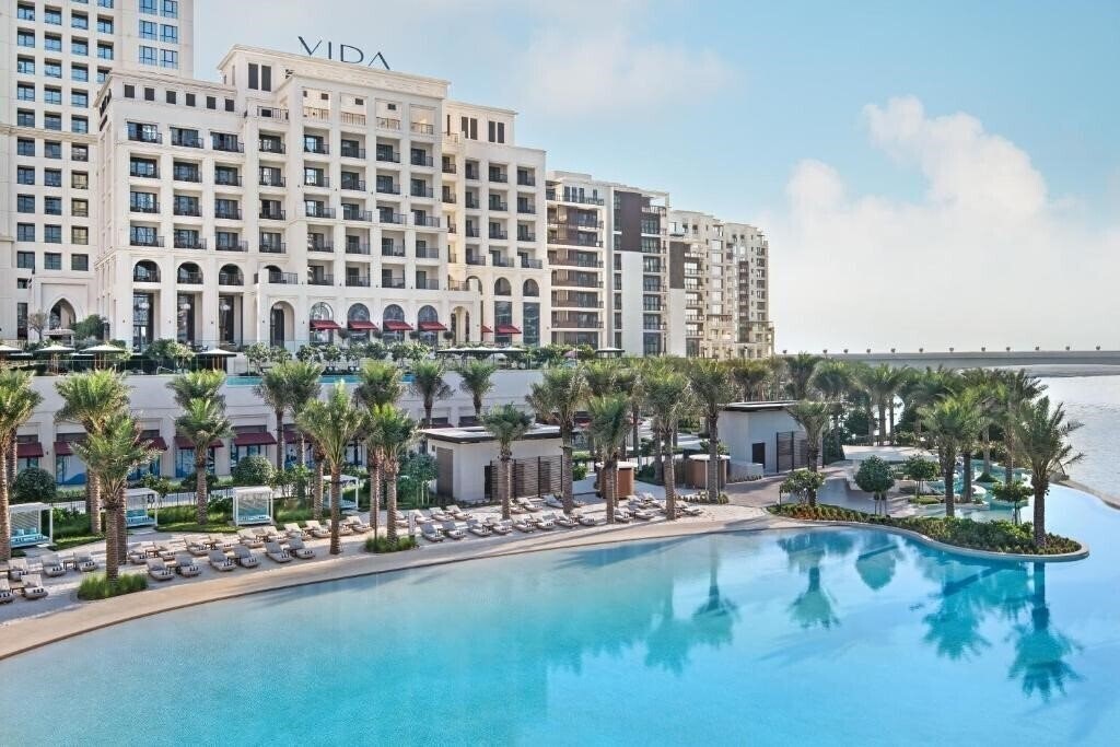 Готель Vida Creek Beach Hotel 4*