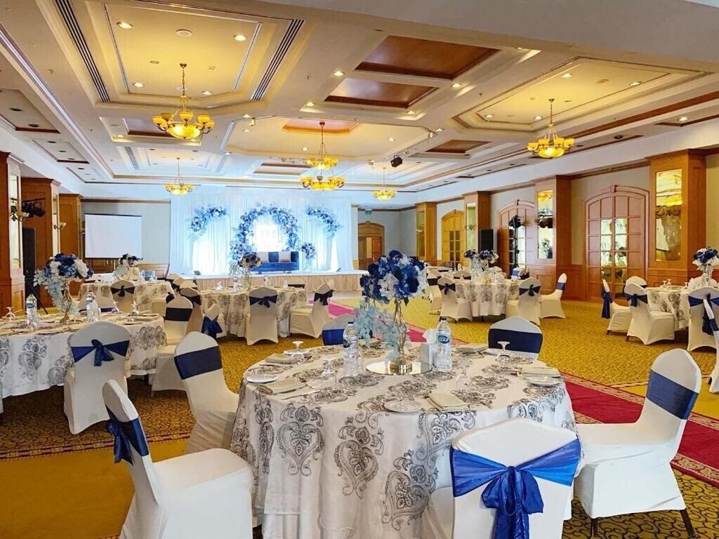 Апартаменти Knight Castle Hotel 5*