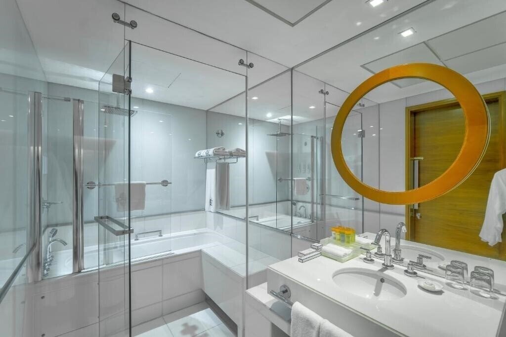 Территория Majestic Premier Hotel Bur Dubai 4*