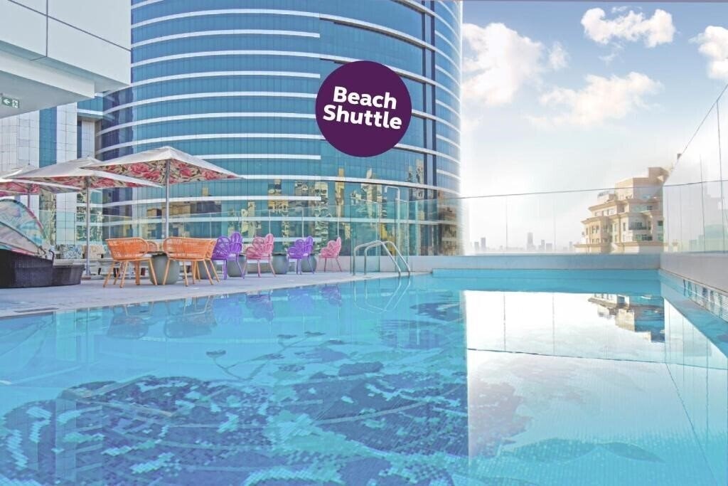 Отель Premier Inn Dubai Barsha Heights Hotel 4*