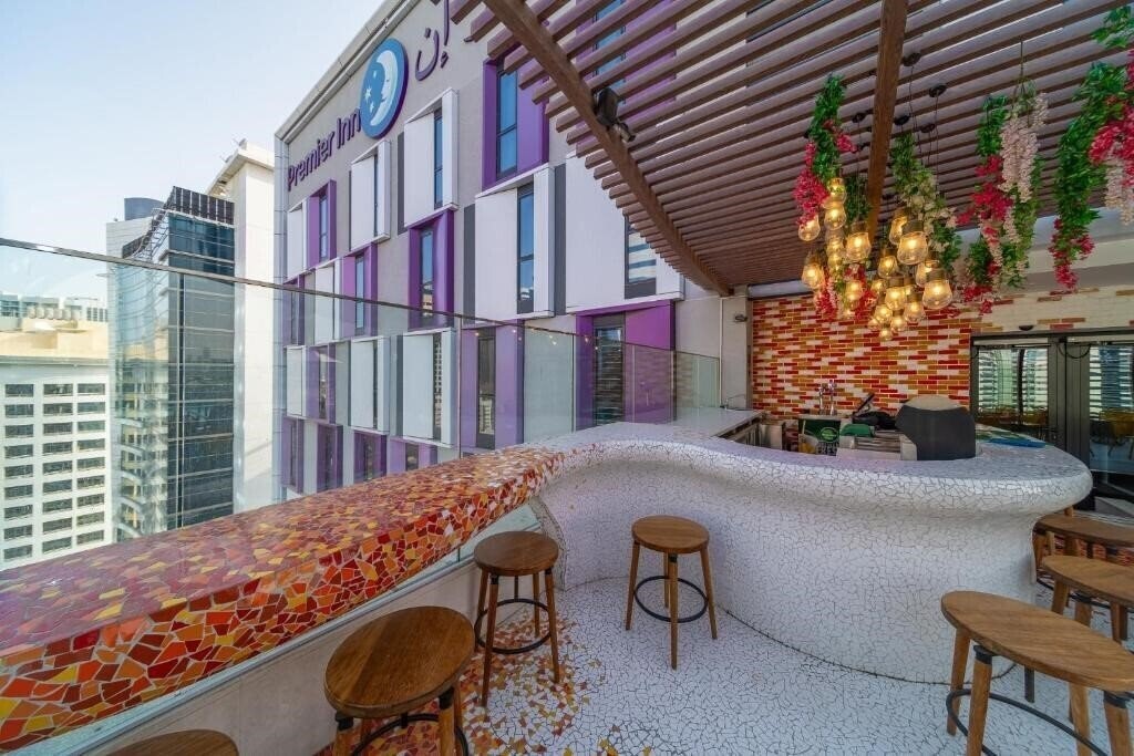 Фотография Premier Inn Dubai Barsha Heights Hotel 4*