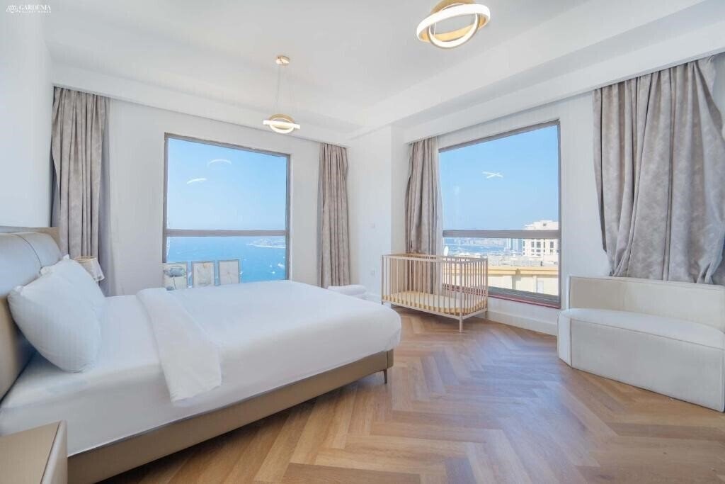 Вид Yanjoon Holiday Homes Park Tower 1*