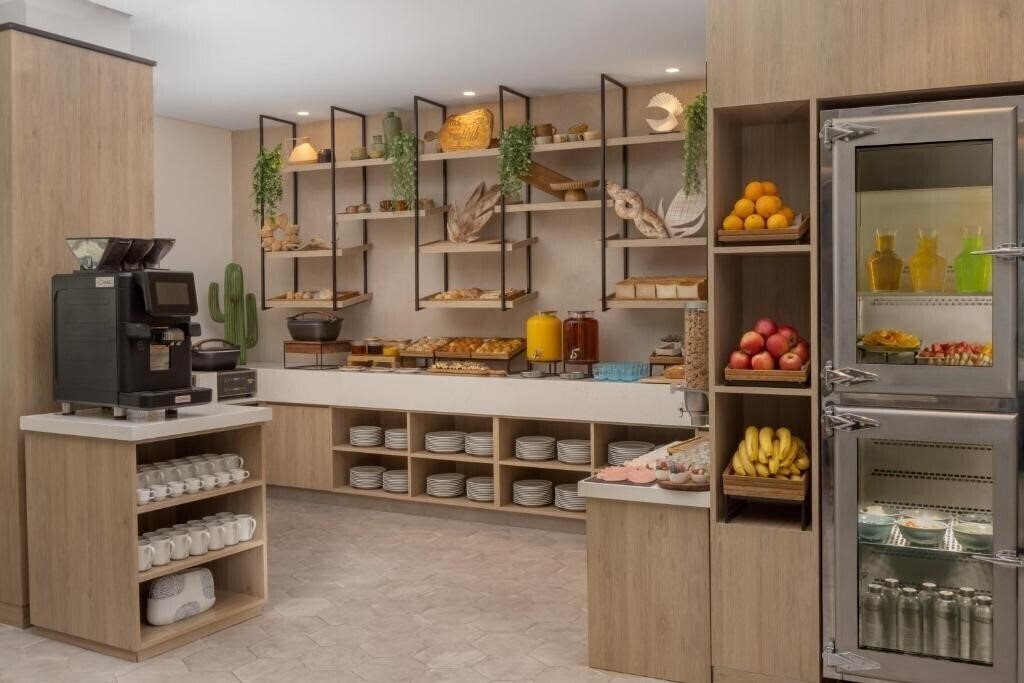 Изображение Staybridge Suites Dubai Business Bay 4*