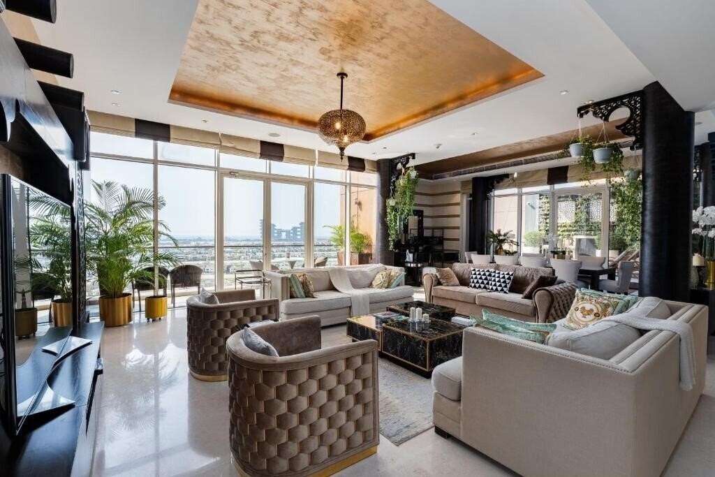 Панорама Tiara Residences 5*