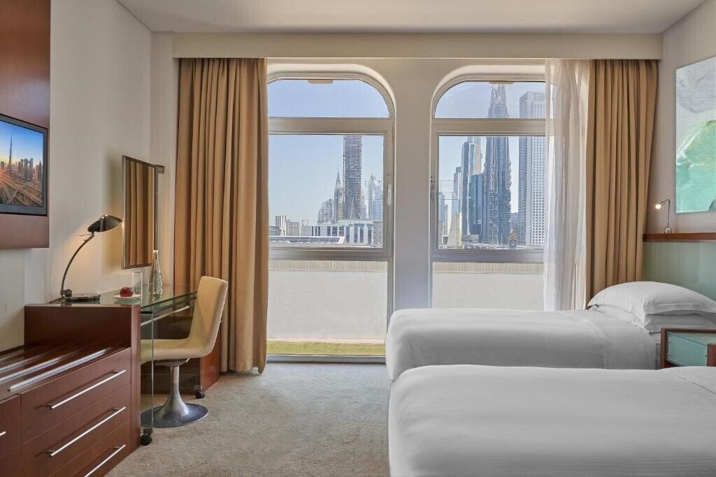 Територія Villa Rotana Dubai 4*