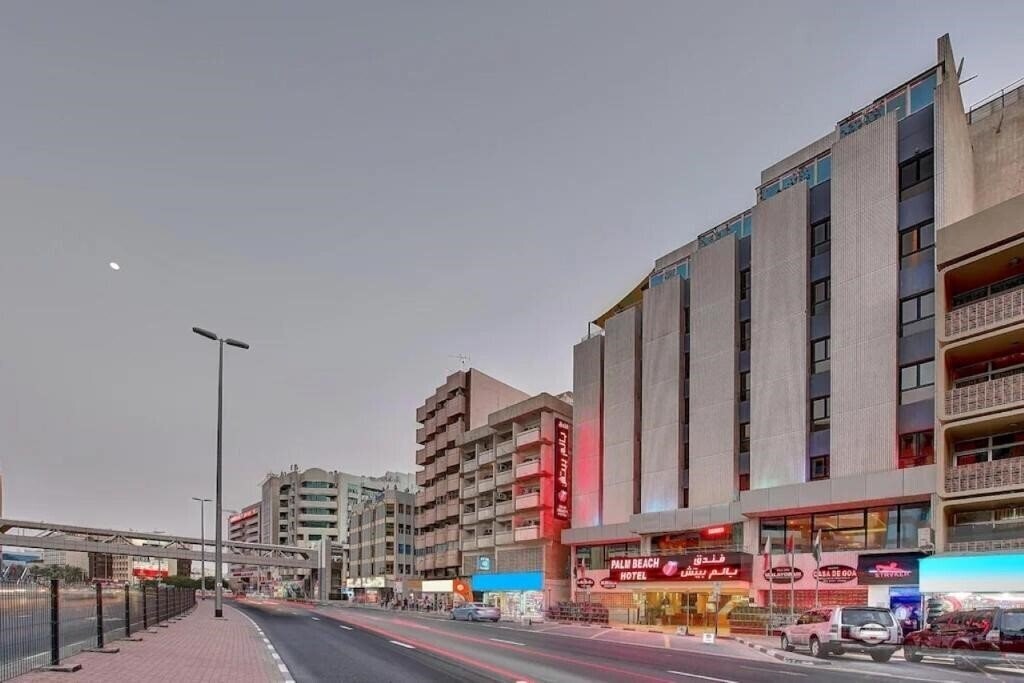 Вид Palm Beach Hotel Dubai 3*