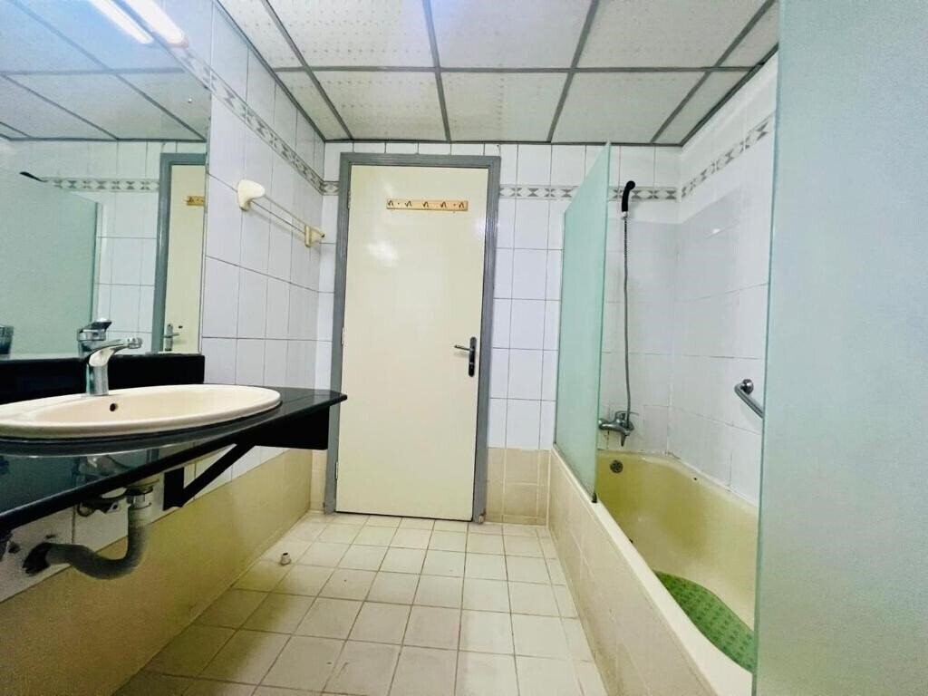 Панорама Sky Hotel Apartments 3*