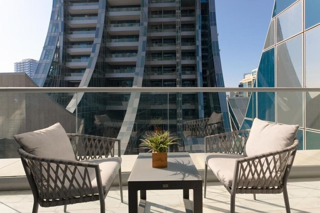 Зображення Simply Comfort Suites in J One Tower 4*