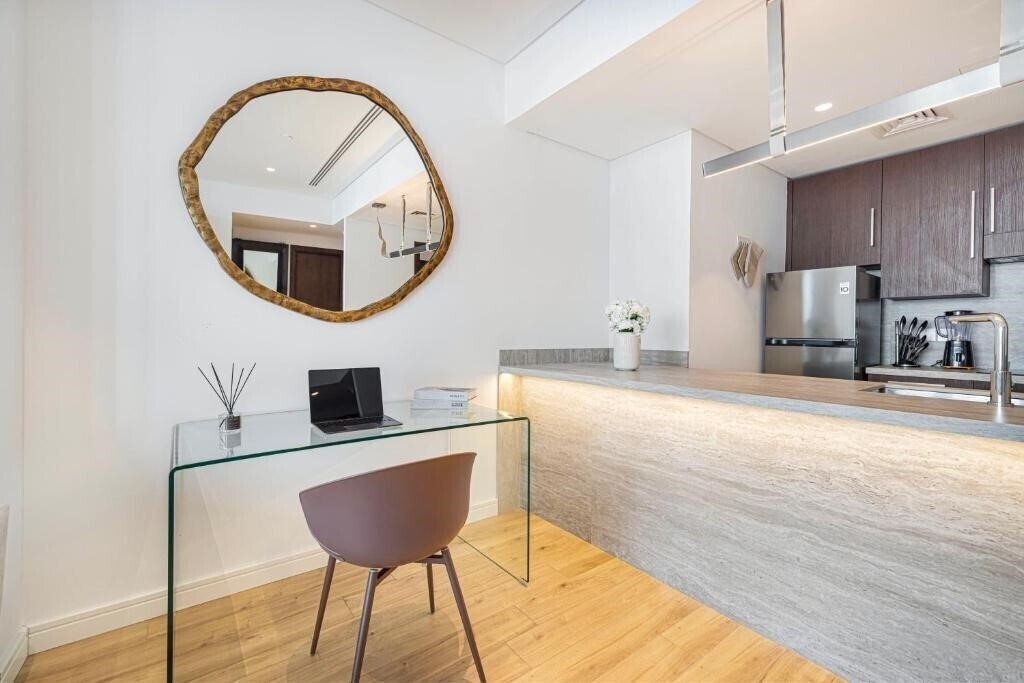 Апартаменты Burj Daman 4*