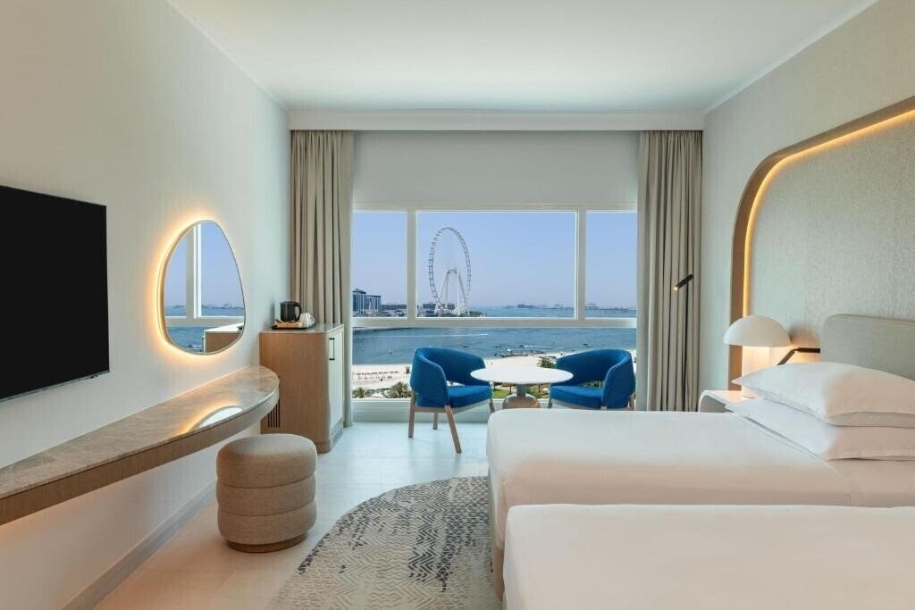 Вид Sheraton Jumeirah Beach Resort 5*