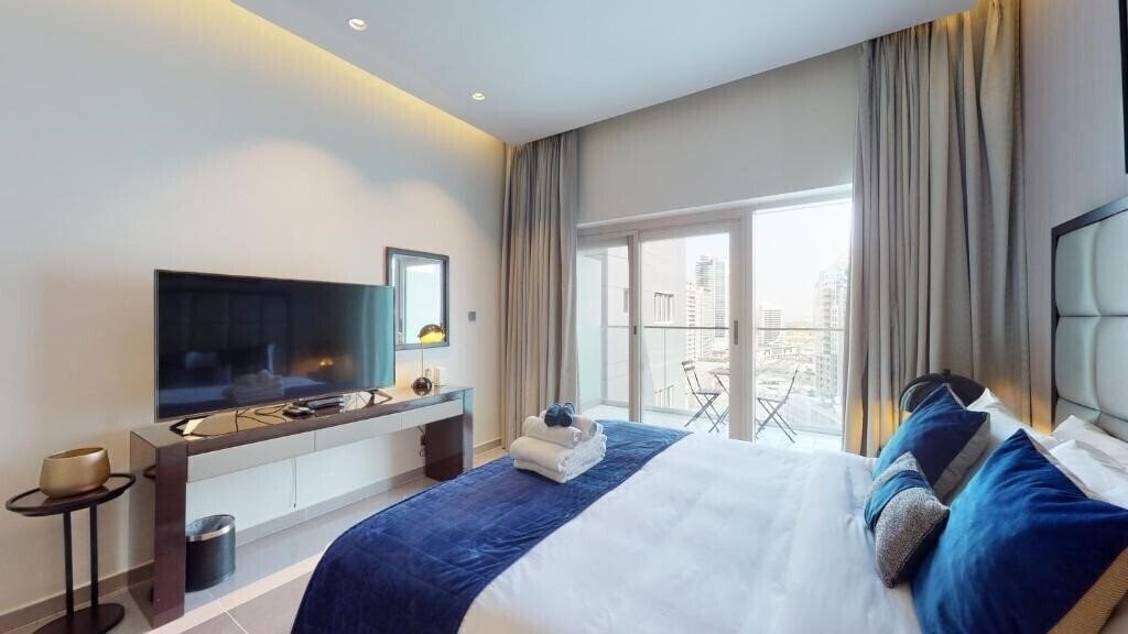 Панорама Majestine 1617 4*