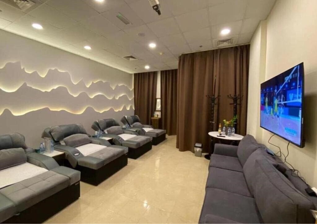 Вид Peony Hotel 5*