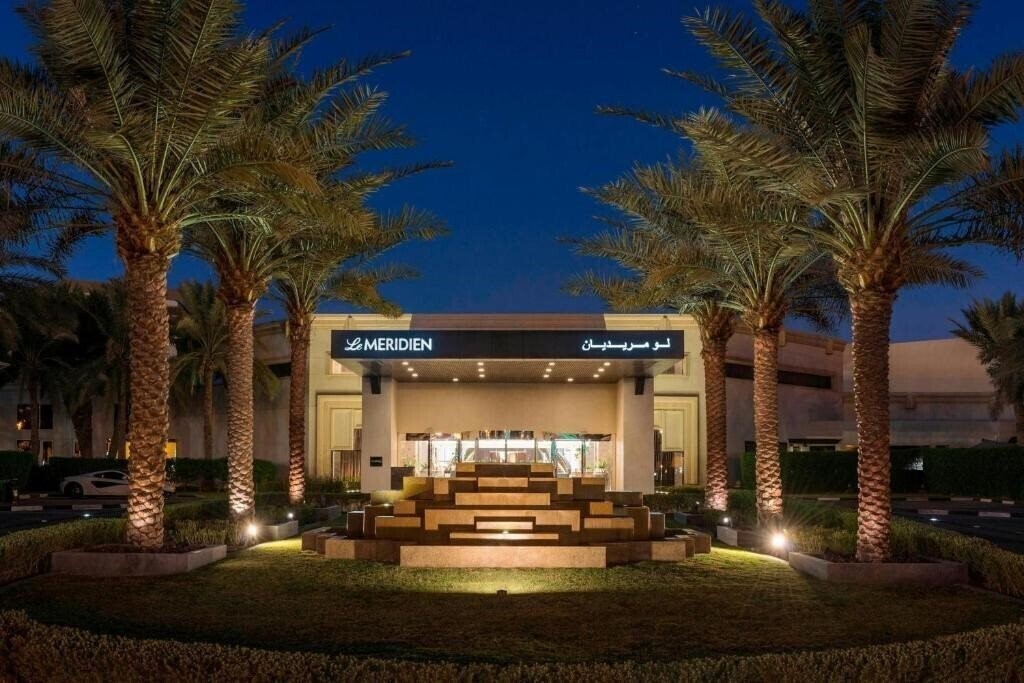 Фото Le Meridien Dubai Hotel 5*