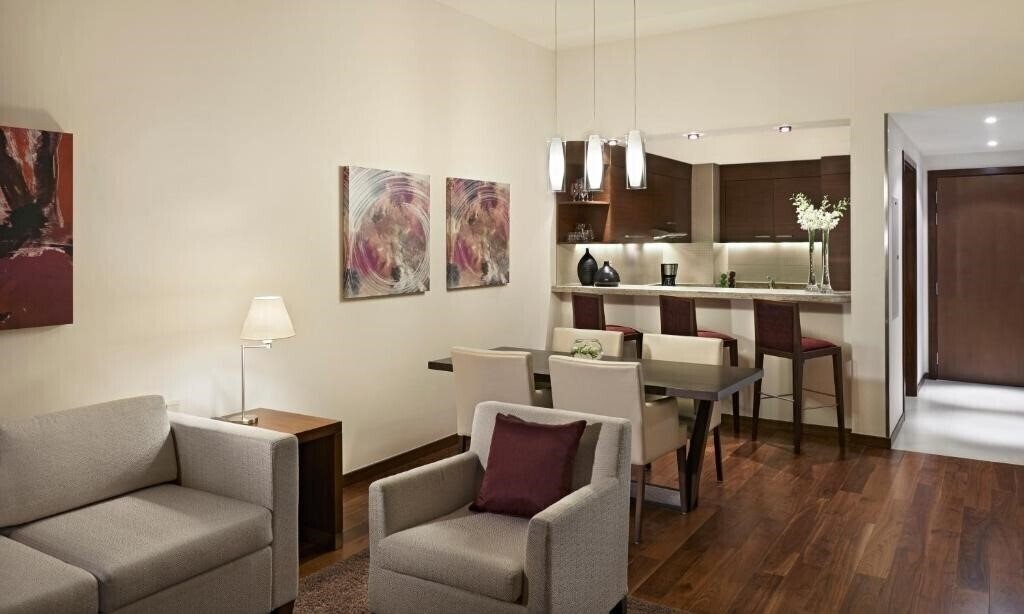 Вид Hyatt Place Dubai Al Rigga Residences 4*