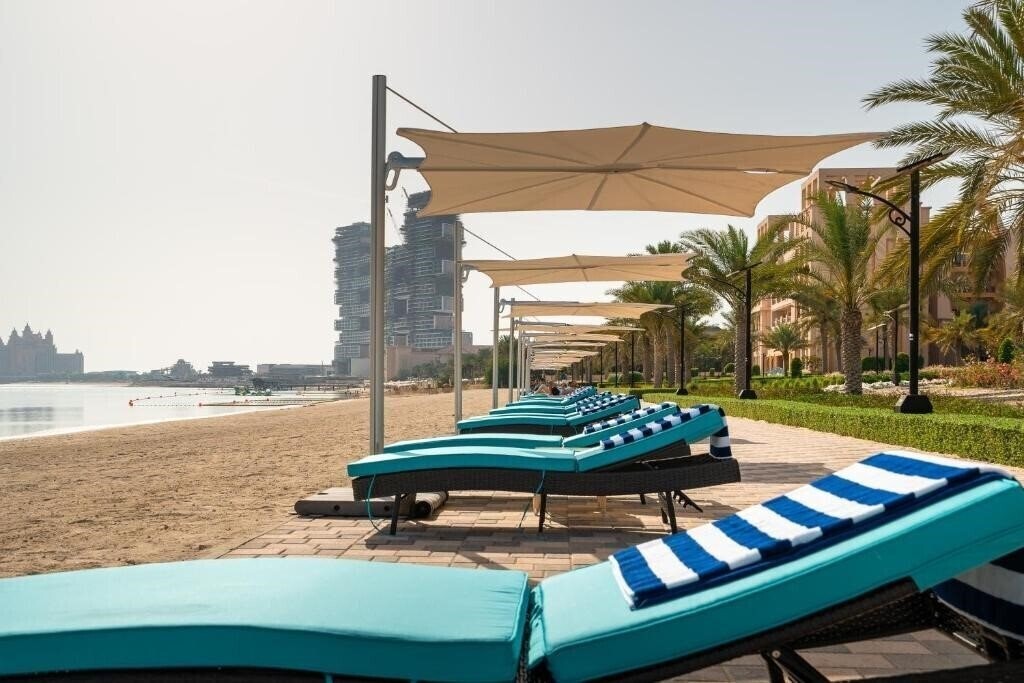 Вид Simply Comfort Suites in Sarai Palm Jumeirah 4*