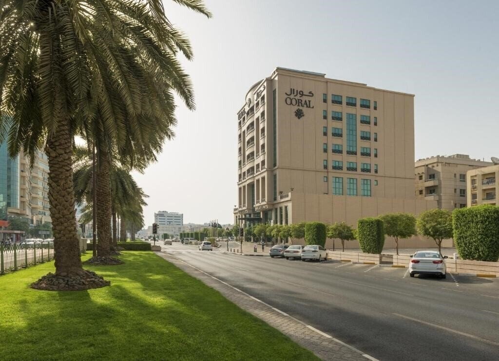 Вид Coral Dubai Deira Hotel 4*