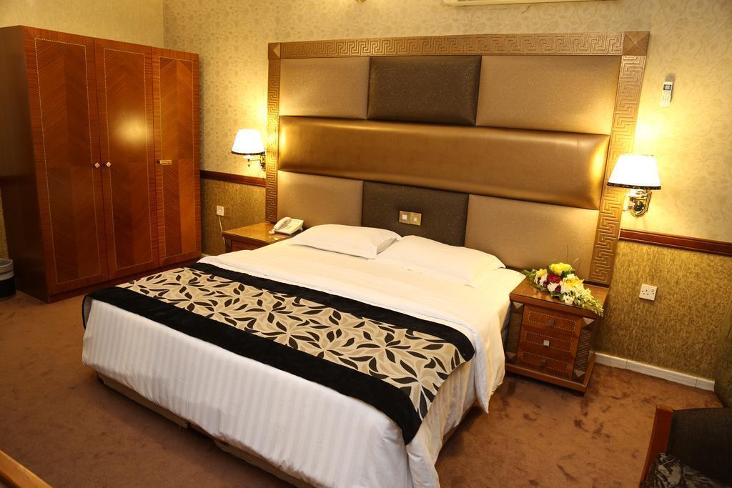 Апартаменти Dubai Palm 5*