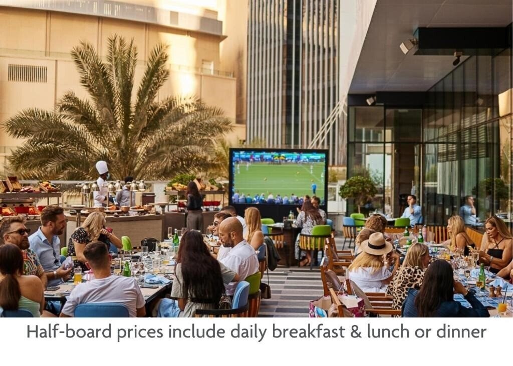 Картинка Crowne Plaza Dubai Marina 5*