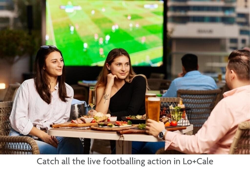 Апартаменти Crowne Plaza Dubai Marina 5*