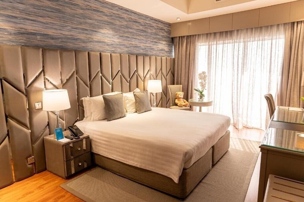 Апартаменты Majestic Hotel Tower 4*