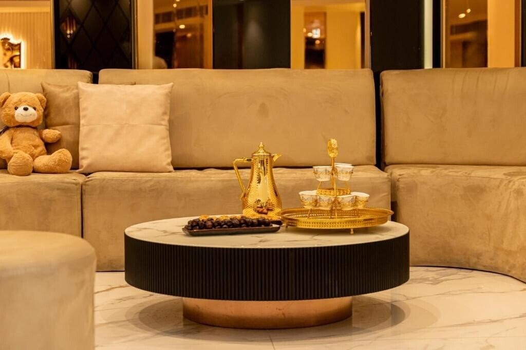 Вид Majestic Hotel Tower 4*