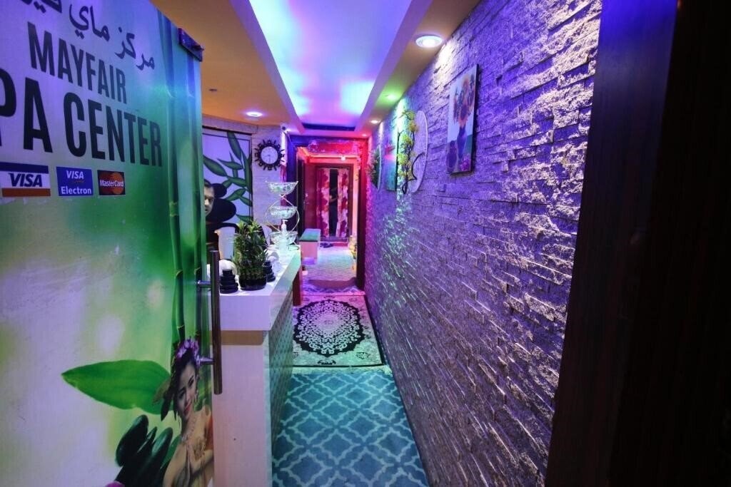 Вид Mayfair Hotel 3*