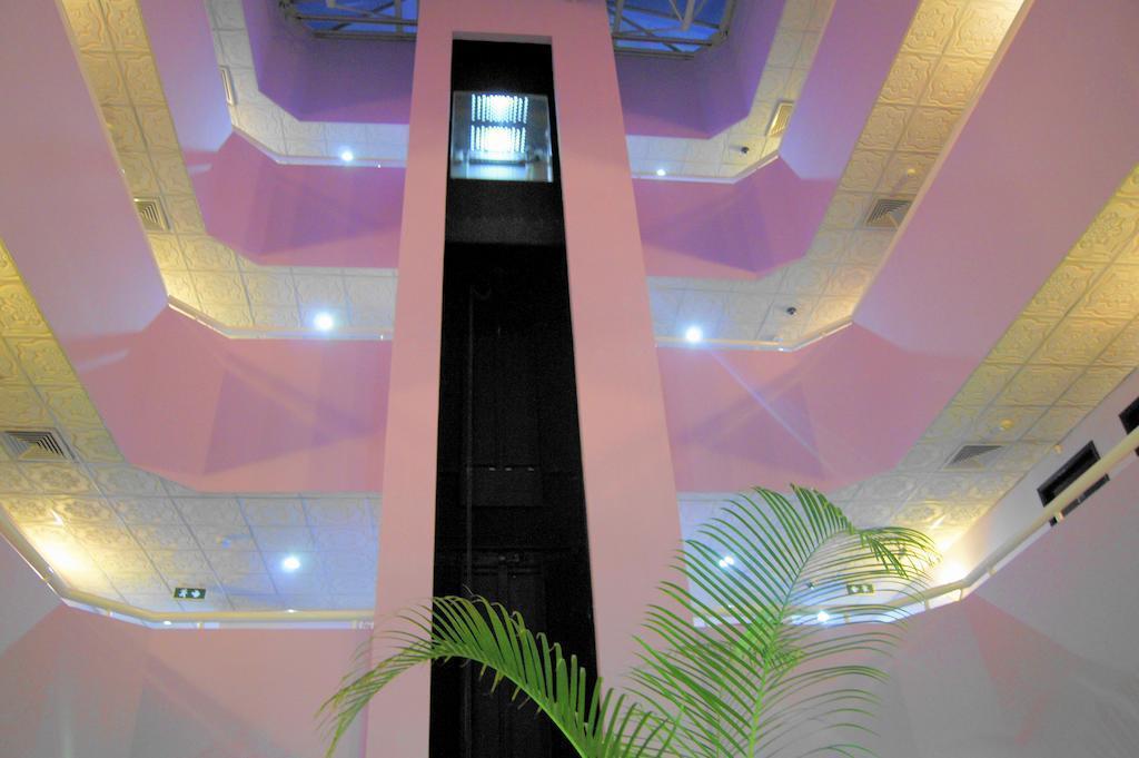 Вид New Penninsula Hotel 2*