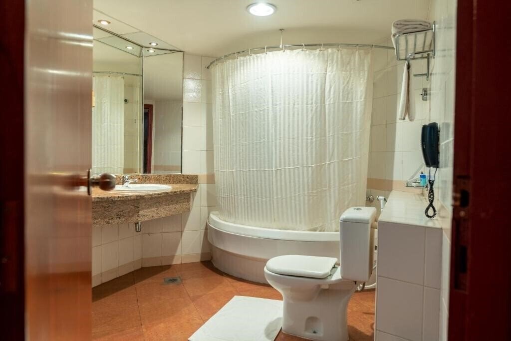 Фотографія Panorama Grand (ex. Seashell Inn Hotel) 3*