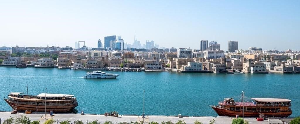 Панорама Riviera Hotel 4*