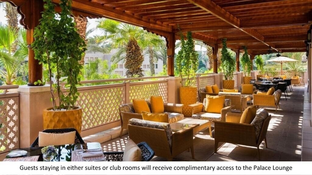 Панорама Madinat Jumeirah Al Qasr 5*