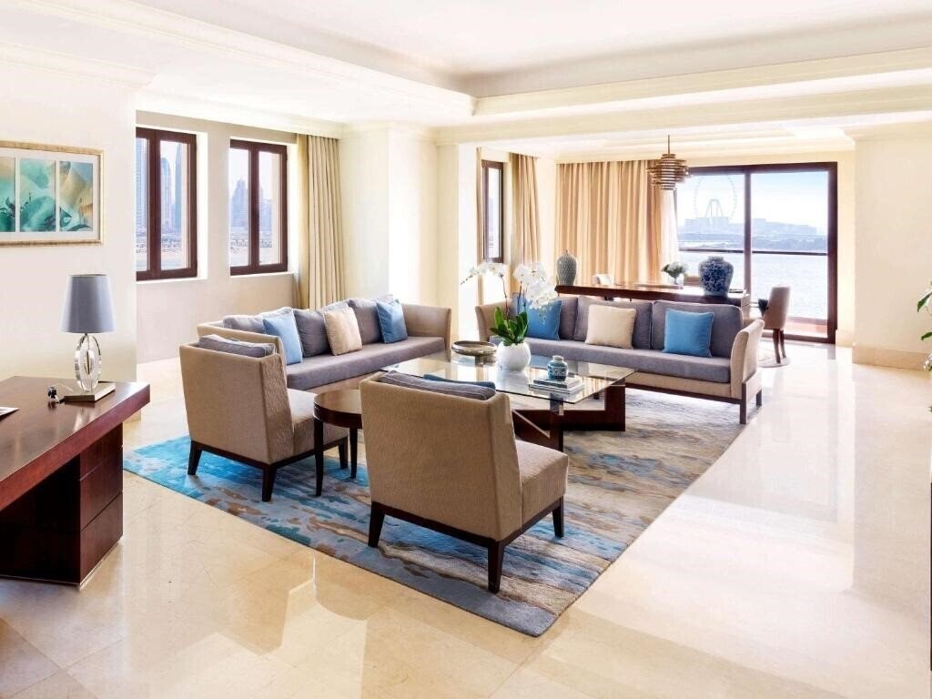 Вид Fairmont The Palm Dubai 5*