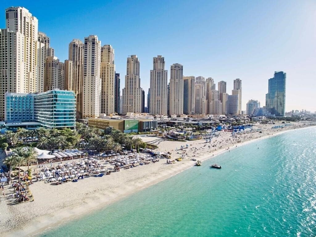Территория Hilton Dubai Jumeirah Beach 5*