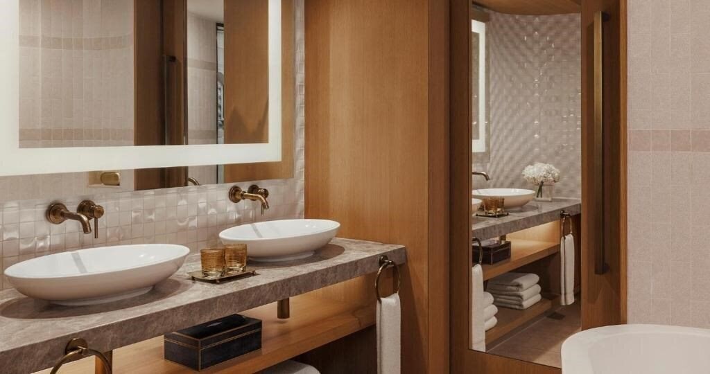 Панорама Jumeirah Beach Hotel (ex. Beach Hotel, Jumeirah Beach Hotel & Beit Al Bahar Villas) 5*