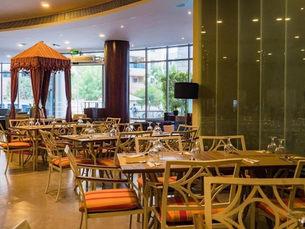 Вид Signature Hotel Apartments & Spa Marina (ex. Lotus Hotel Marina) 4*