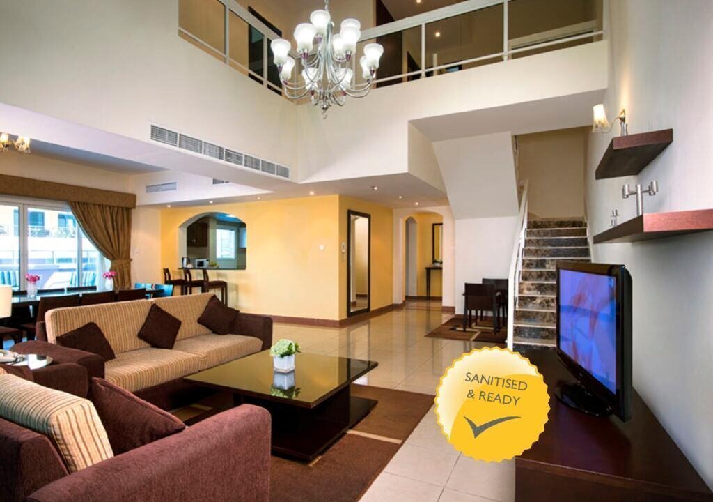 Отель TIME Crystal Hotel Apartment 3*