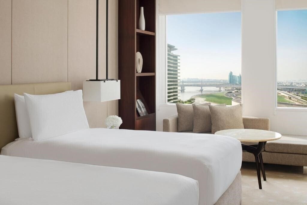 Панорама Intercontinental Dubai Festival City 5*