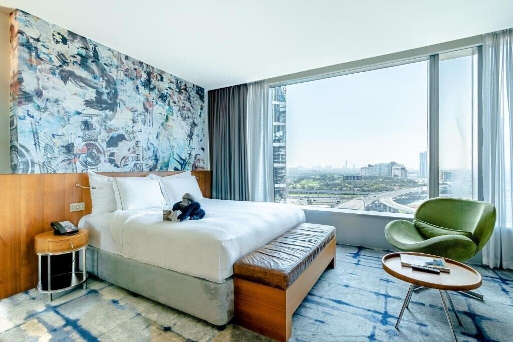 Панорама Media One Hotel 4*