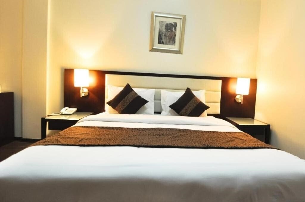 Вид Phoenicia Hotel 2*