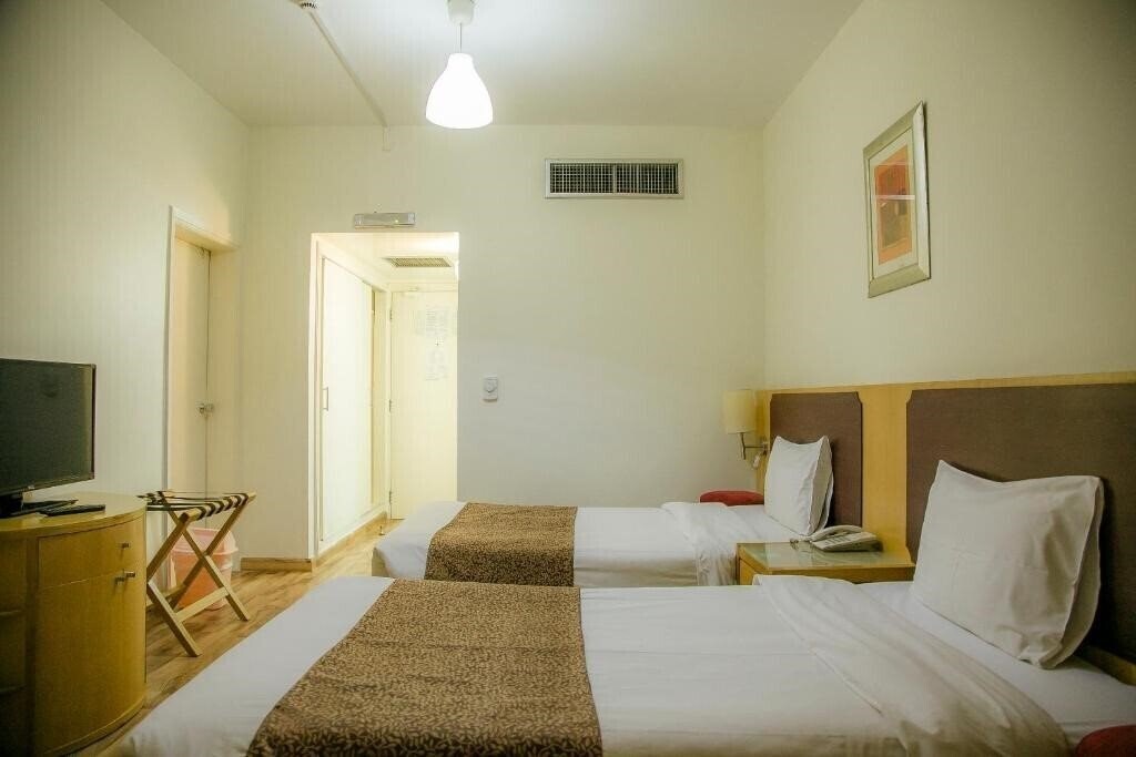 Изображение Phoenicia Hotel 2*