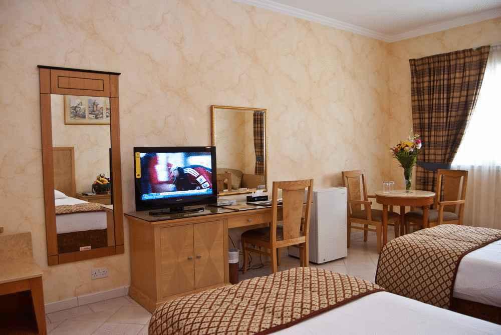Территория Ramee Hotel Apartments 3*