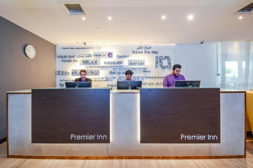 Територія Premier Inn Silicon Oasis 3*