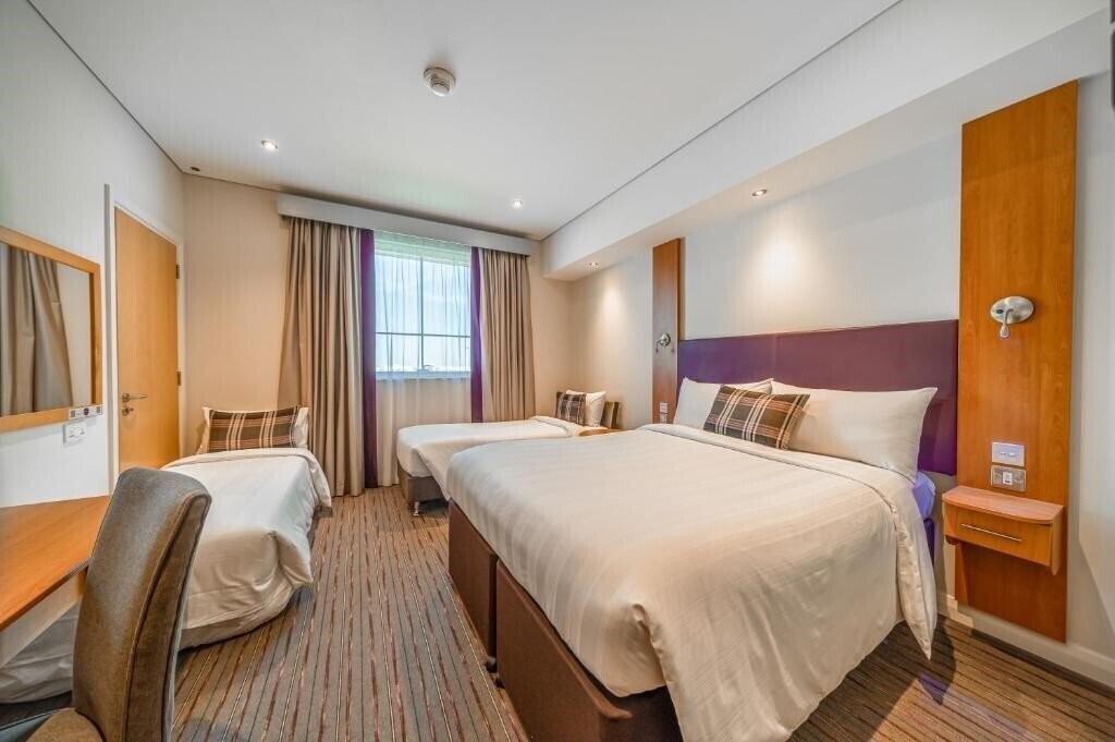 Апартаменти Premier Inn Silicon Oasis 3*