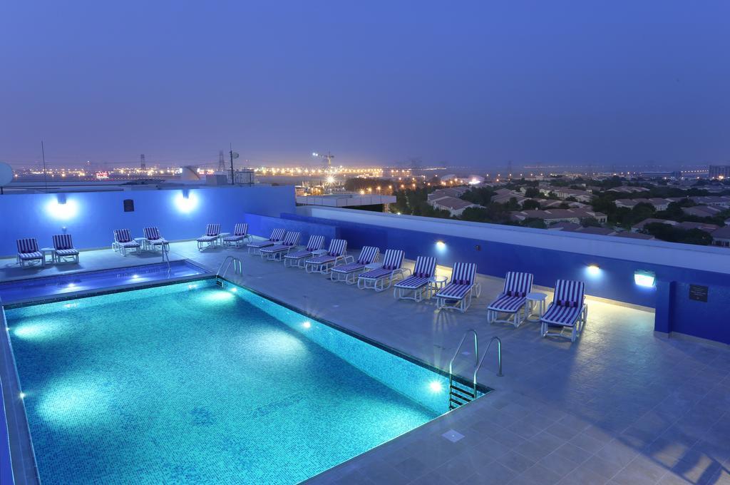 Територія Premier Inn - Dubai Investment Park 3*