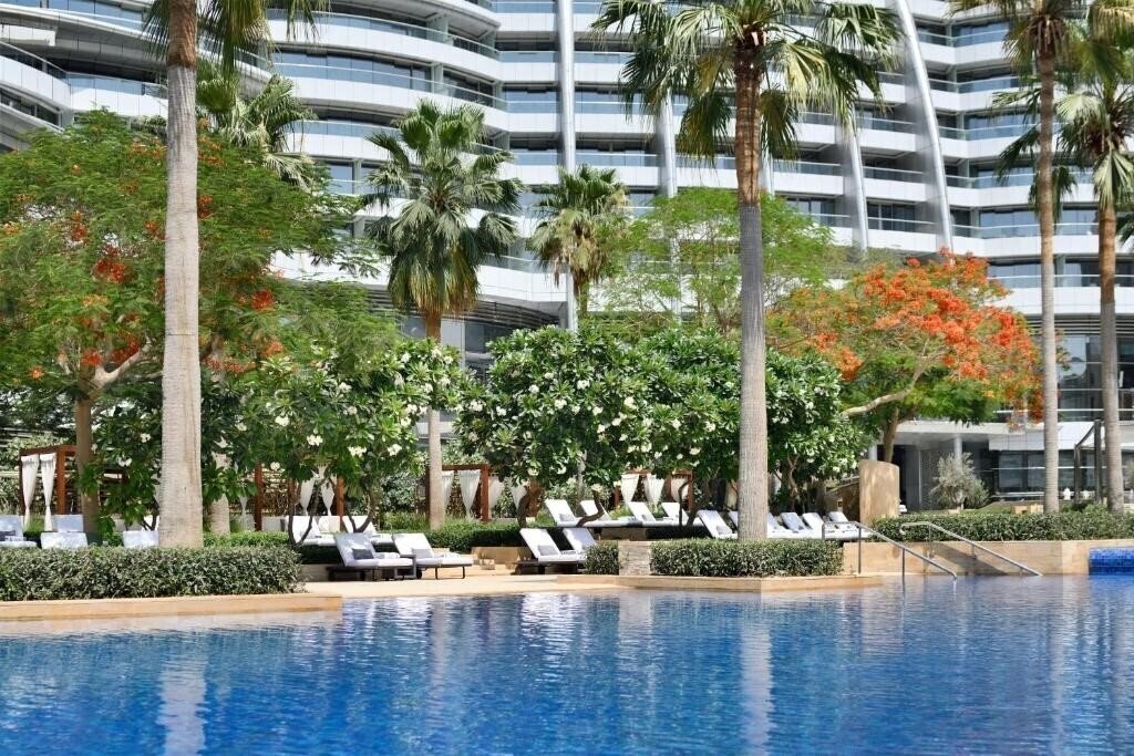 Панорама The Address Downtown Dubai 5*