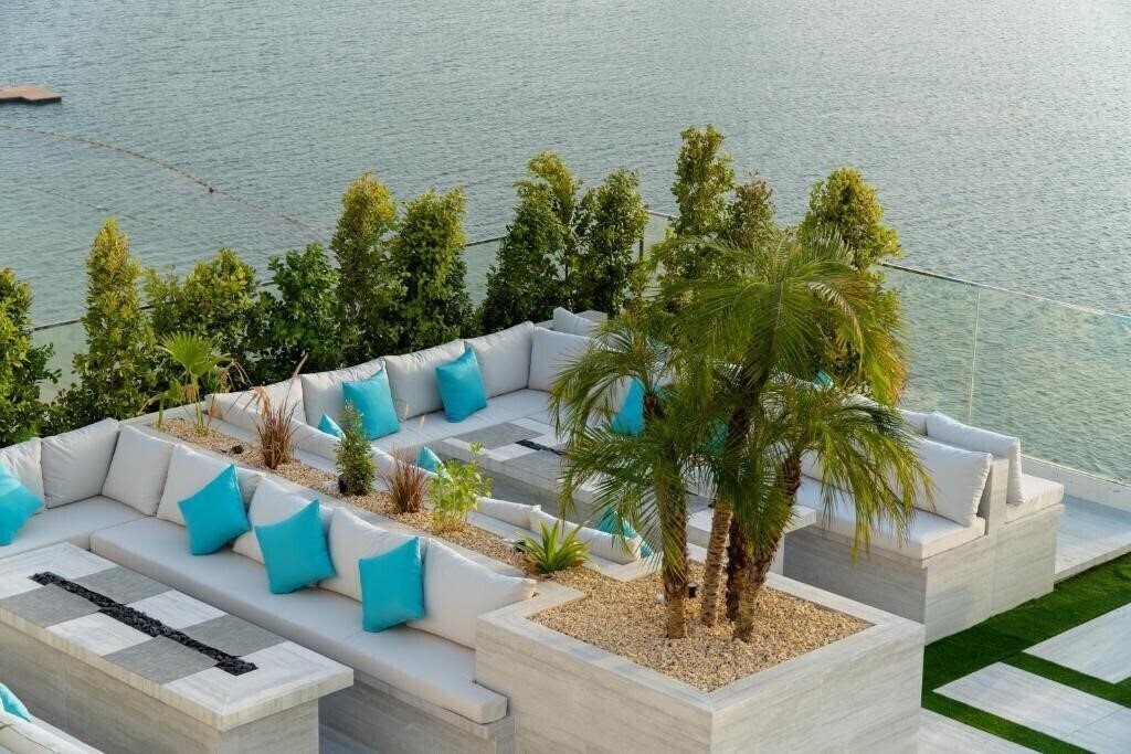 Панорама Royal Central The Palm 5*