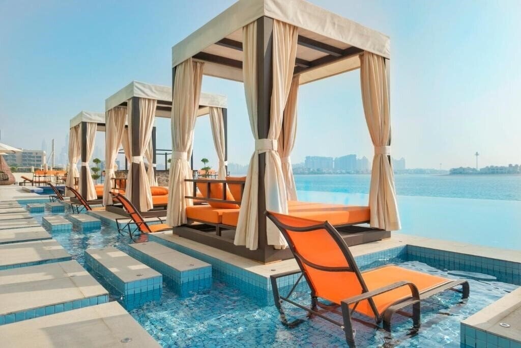 Апартаменты Royal Central The Palm 5*