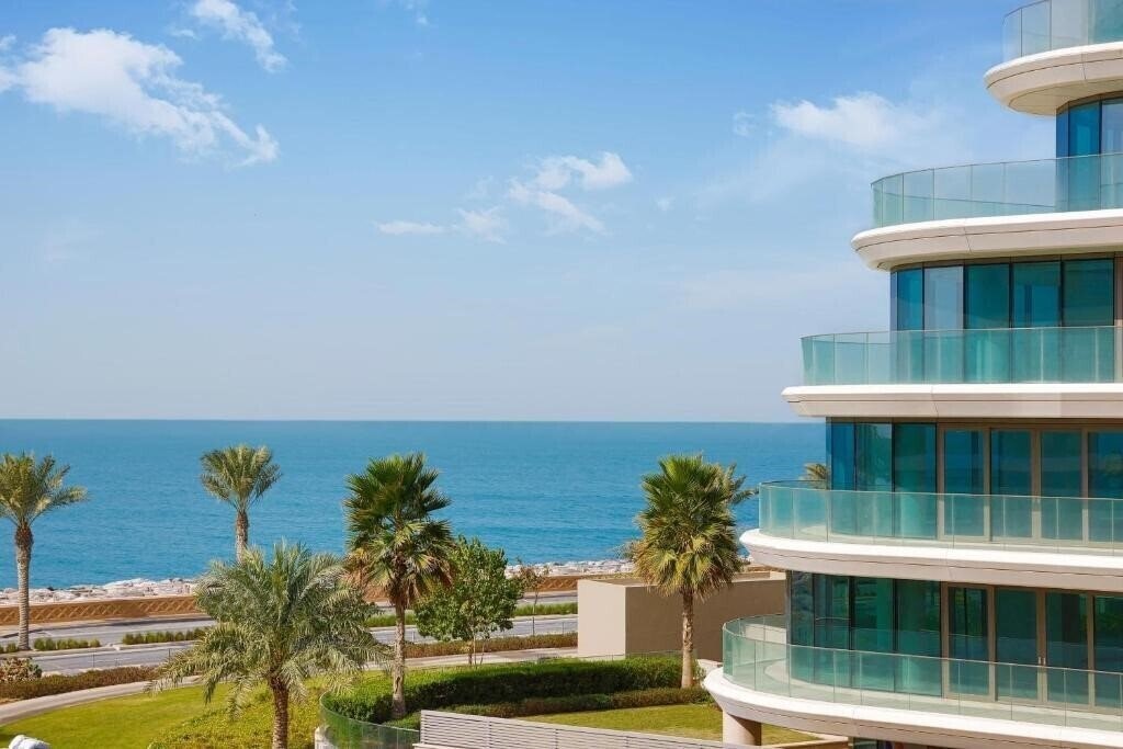 Панорама W Dubai The Palm 5*