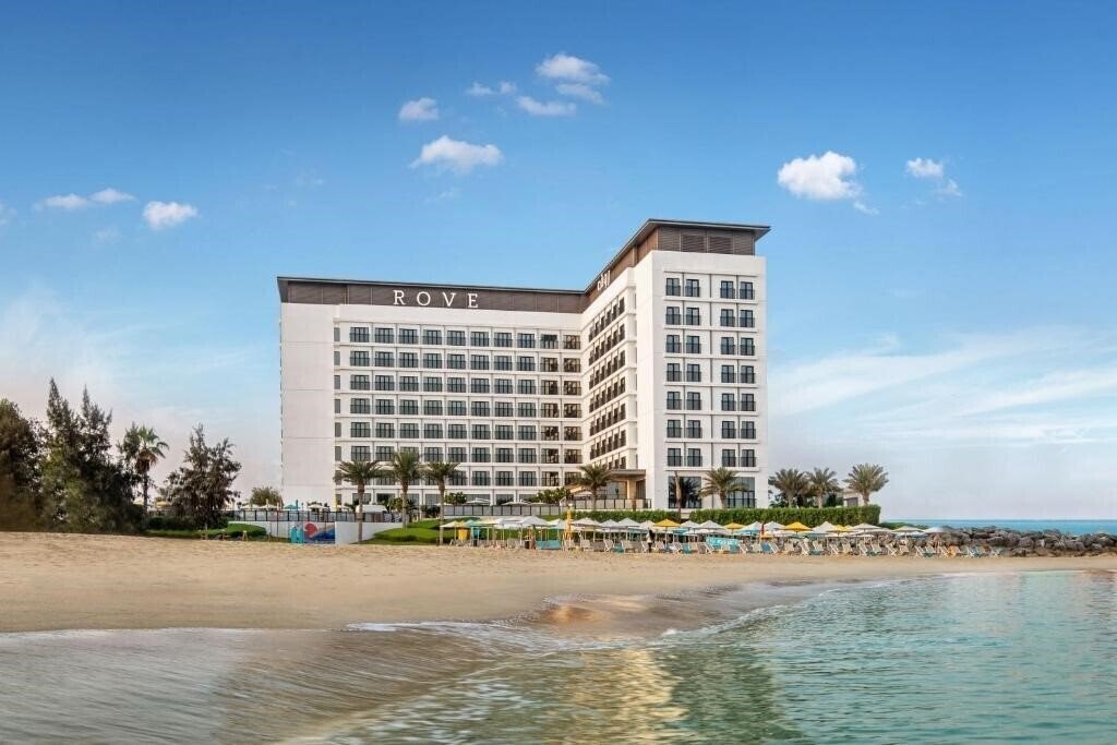 Отель Rove La Mer Beach 3*
